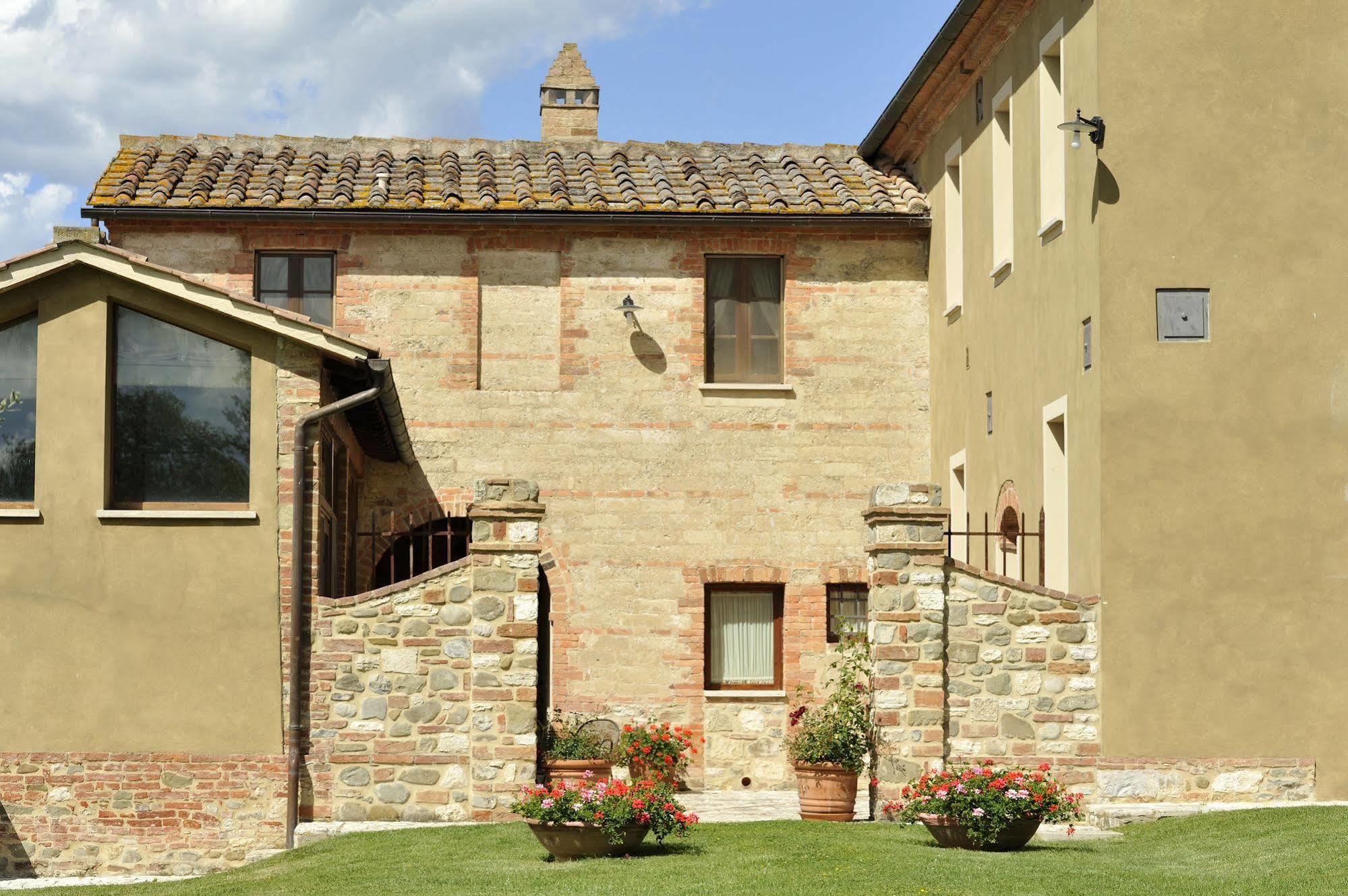 Agriturismo La Lodola Кастелнуово Берарденга Екстериор снимка